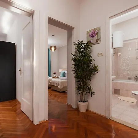 Vrdoljak Apartment Split