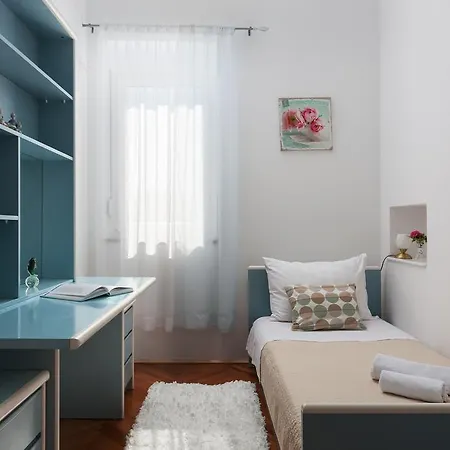 Apartment Vrdoljak Split